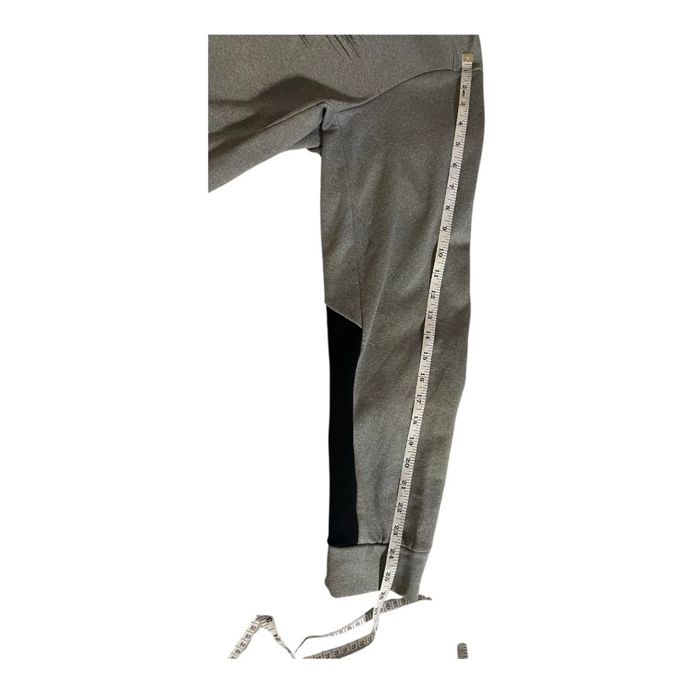 Nike Gray and Black Sweatshirt Hoodie - Picture 5 of 9